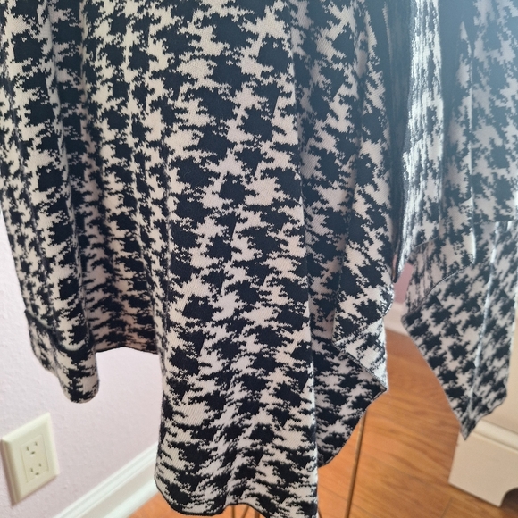 Houndstooth knit Cardigan - Picture 4 of 13
